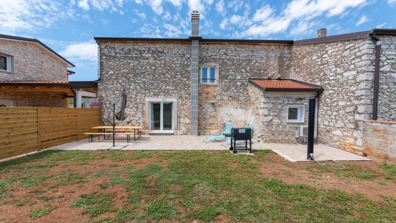 Holiday Home Lino Dajla Exteriér fotografie