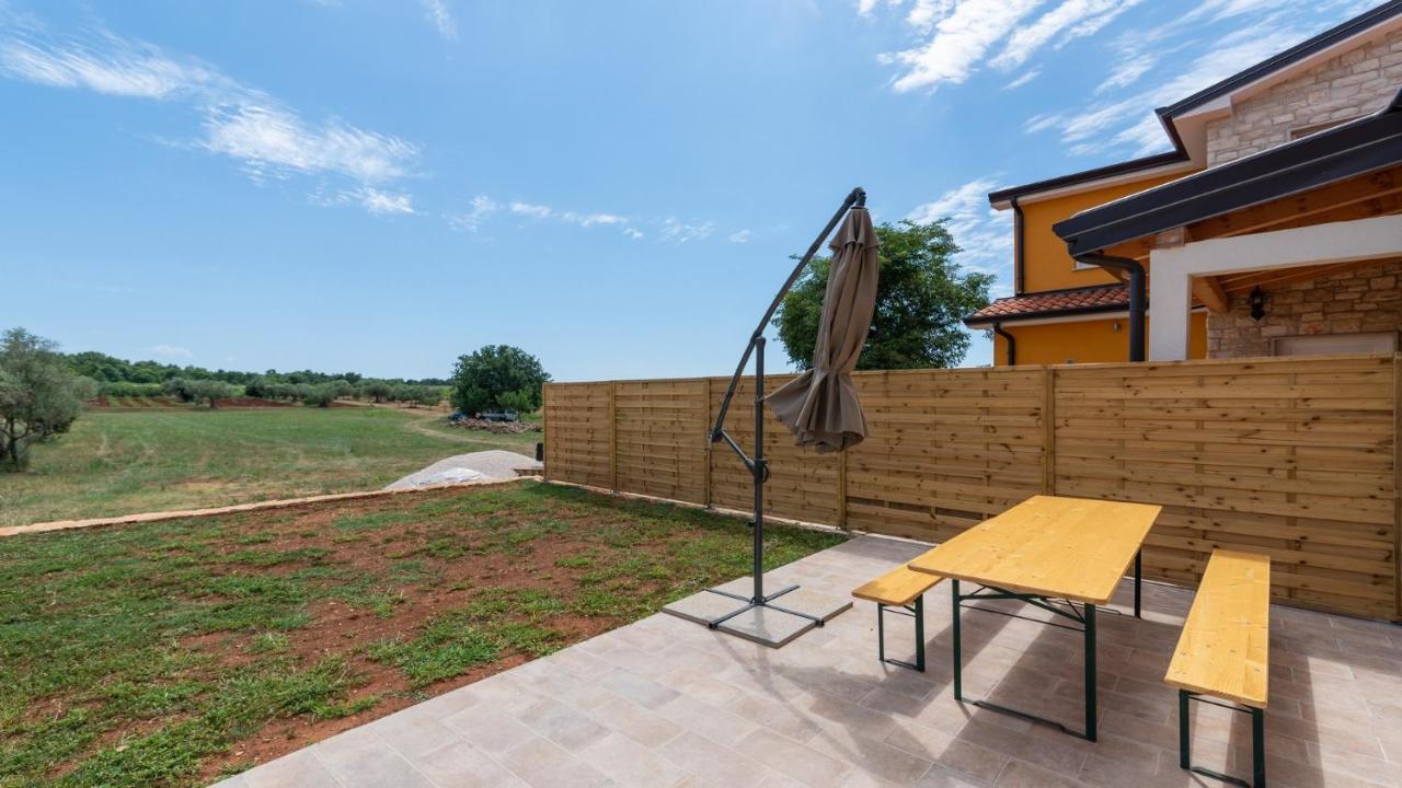 Holiday Home Lino Dajla Exteriér fotografie